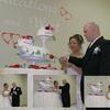 3 staggered tier wedding cake.